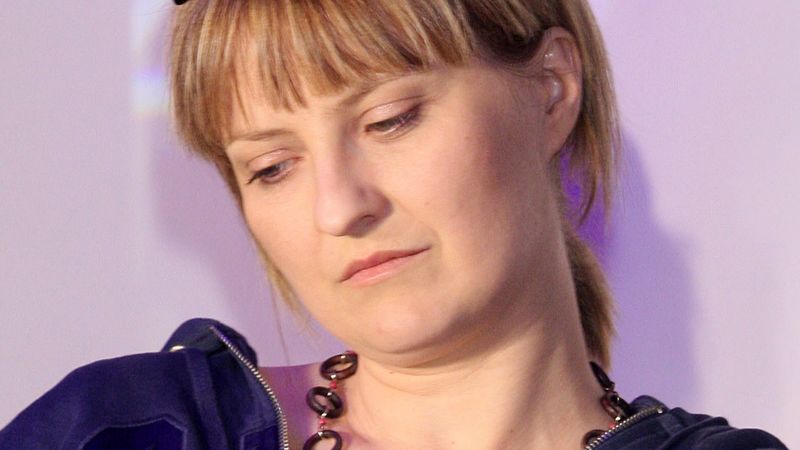 Iza Kuna została wyrzucona z hitowego serialu. „Przez szczerość straciłam pracę”. Poszło o skandaliczne warunki