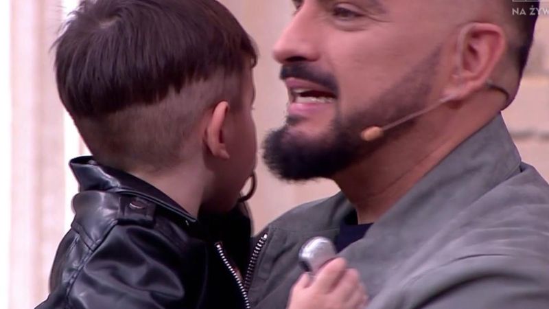 Agustin Egurrolla ugryzł syna w ucho