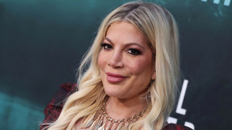 Tori Spelling Zbankrutowała I Zamieszkała W Kamperze