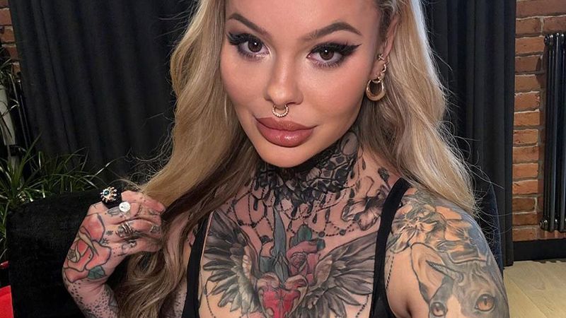 Monika Miller żałuje, że zrobiła tatuaż. Pokazała zdjęcie: „W trakcie usuwania”