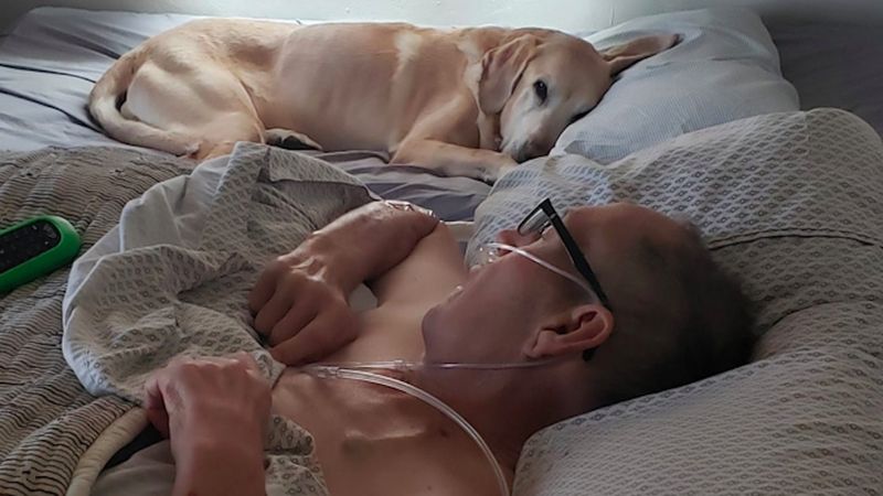Weteran wojenny i jego pies umierają w przeciągu 1,5 godziny. „Zdecydowali być razem na zawsze”