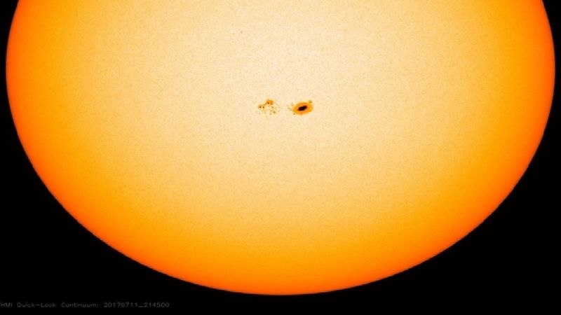 Na Słońcu pojawiła się plama mierząca 120 000 km średnicy. Czy może nam zagrażać?