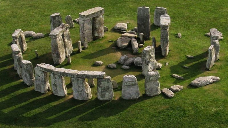 Nowe dowody wskazują na to, że Stonehenge powstało jeszcze zanim na Ziemi pojawili się ludzie