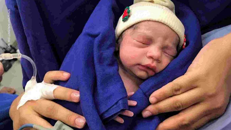 Kobieta otrzymała macicę od zmarłego dawcy. Dziś jej córka obchodzi pierwsze urodziny