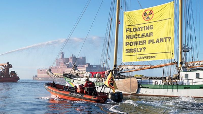 Pływająca elektrownia atomowa Rosjan budzi obawy ekologów. Nuklearny Titanic w ogniu krytyki