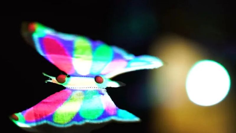 Naukowcy stworzyli hologramy, które można nie tylko zobaczyć, ale także usłyszeć i poczuć