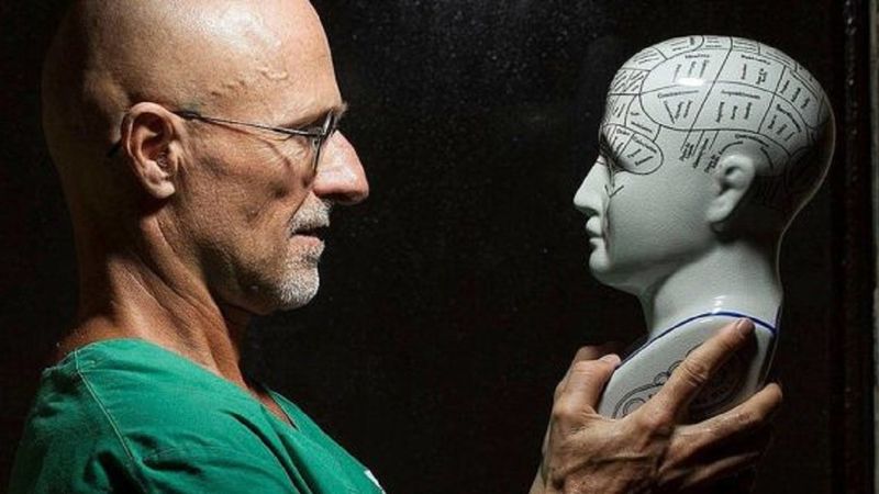 Neurobiolog twierdzi, że znalazł sposób, by przeszczepienie ludzkiej głowy stało się możliwe
