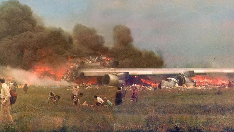 Dwa samoloty zderzyły się ze sobą! W największej katastrofie lotniczej zginęło 583 osoby