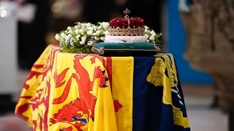 Dlaczego królowa Elżbieta II zostanie pochowana w trumnie wyłożonej ołowiem?
