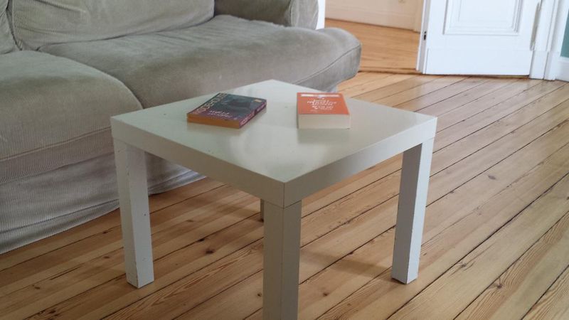 Jeśli nie chcesz być oryginalny, sprawdź jak przerobić popularny stolik z IKEA. Super inspiracje!