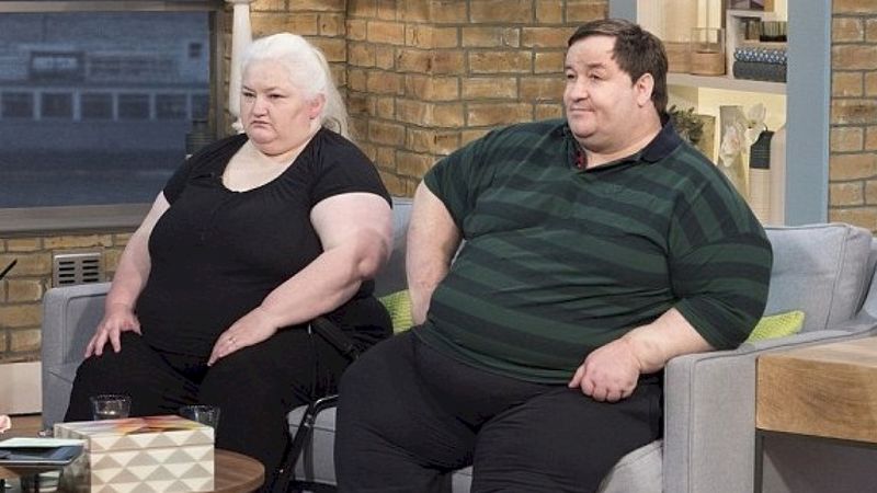 Ta para waży łącznie 350 kilogramów. Oboje uważają, że są „zbyt grubi, żeby pracować”
