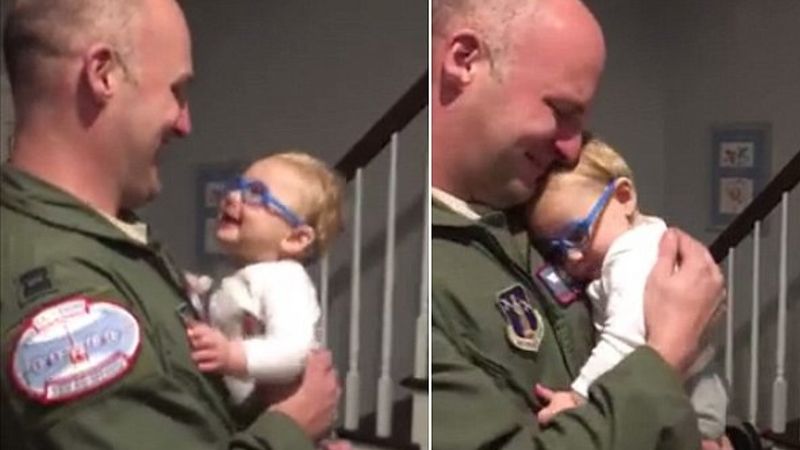 Chłopiec po raz pierwszy ma okazję zobaczyć swojego tatę po tym, jak dostał okulary