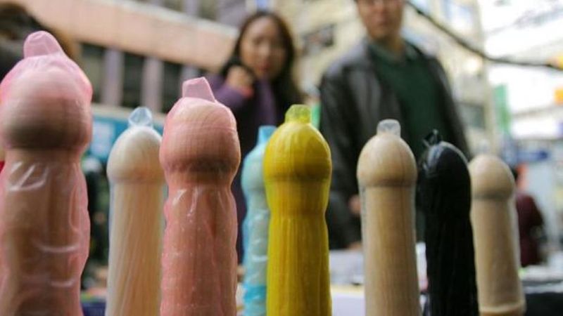 Jaki rozmiar powinien mieć idealny penis? Naukowcy zdecydowali się zapytać o to kobiet w różnym wieku