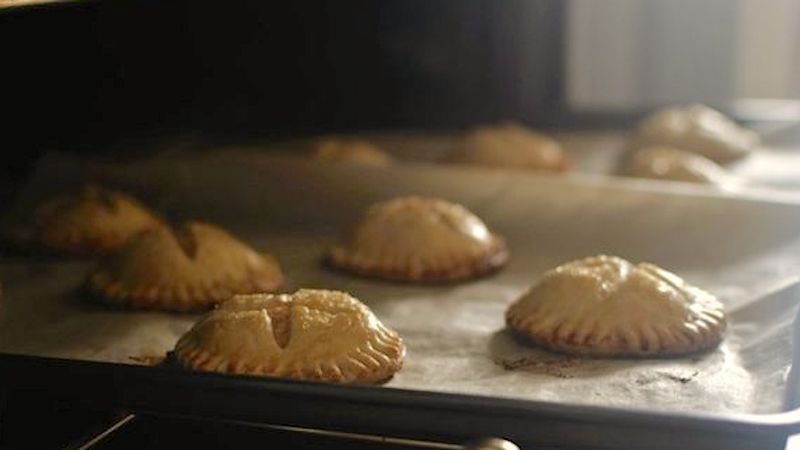 Do wykonania tych pysznych ciasteczek z jabłkami potrzebujesz tylko 4 składników!