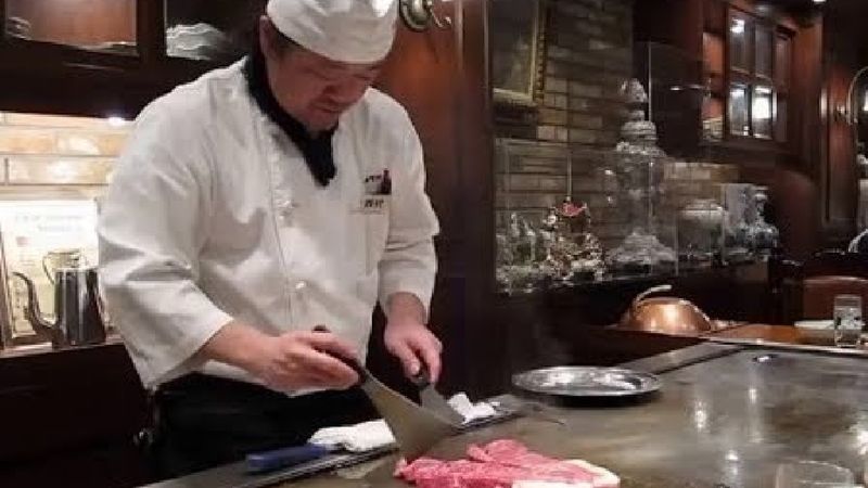 W Japonii mówi się głośno o restauracji, w której sprzedawane jest ludzkie mięso. Czy to prawda?
