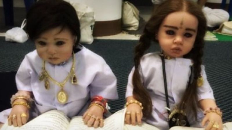 Kupują lalki, bo wierzą, że mieszkają w nich duchy. Potrafią wydać na nie nawet kilka tysięcy złotych