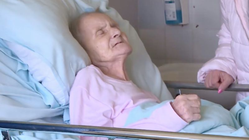 77-latka była pod opieką lekarzy. Odleżyny, które odkryła na jej ciele rodzina, przerażają