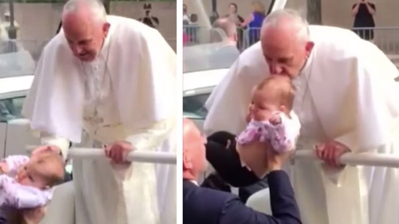 Papież całuje główkę dziecka. 2 miesiące później wynik badania wprawia lekarzy w zakłopotanie