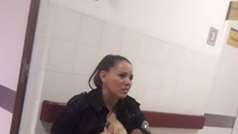 Policjantka zaczęła karmić piersią porzucone dziecko. Nie mogła patrzeć, jak cierpi