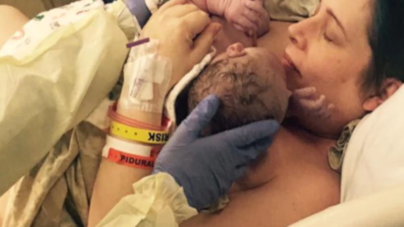 20-latka urodziła synka. 26 dni później znów trafiła do szpitala przez skurcze porodowe