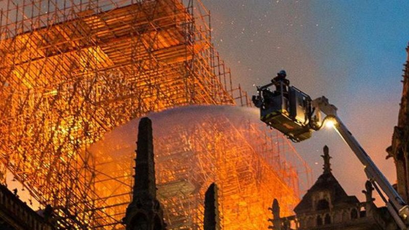 Przełom w śledztwie w sprawie pożaru katedry Notre Dame. Pojawił się kluczowy dowód