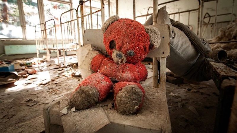 Zniszczone zabawki i porzucone domy. Zdjęcia z Czarnobyla nadal przerażają