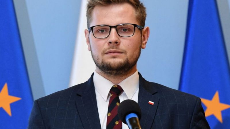 Minister Woś czuje się gorzej. Koronawirusem zaraził się od pracownika Lasów Państwowych