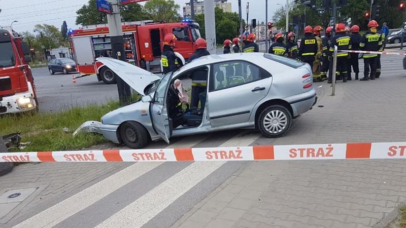Groźny wypadek w Łodzi. Troje dzieci przewiezionych natychmiast do szpitala