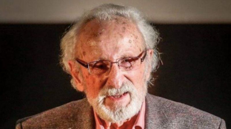 93-letni Franciszek Pieczka nie otrzymał szczepionki. Aktor „spadł” w kolejce