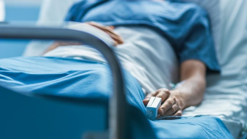 Zamówił popularne danie na wynos. Po zjedzeniu zaczął się paraliż i problemy z widzeniem