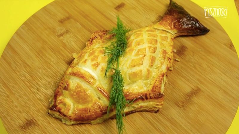 Łosoś w cieście francuskim w ciekawym wydaniu