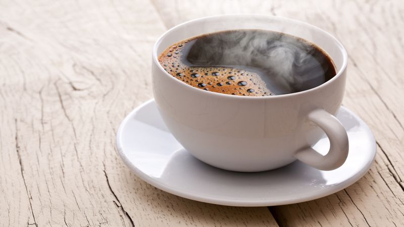 Te objawy świadczą o tym, że natychmiast musisz odstawić kawę. Jej picie jest wtedy niebezpieczne