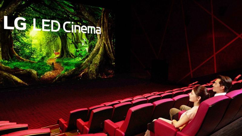 Kino z ekranem LG Cinema