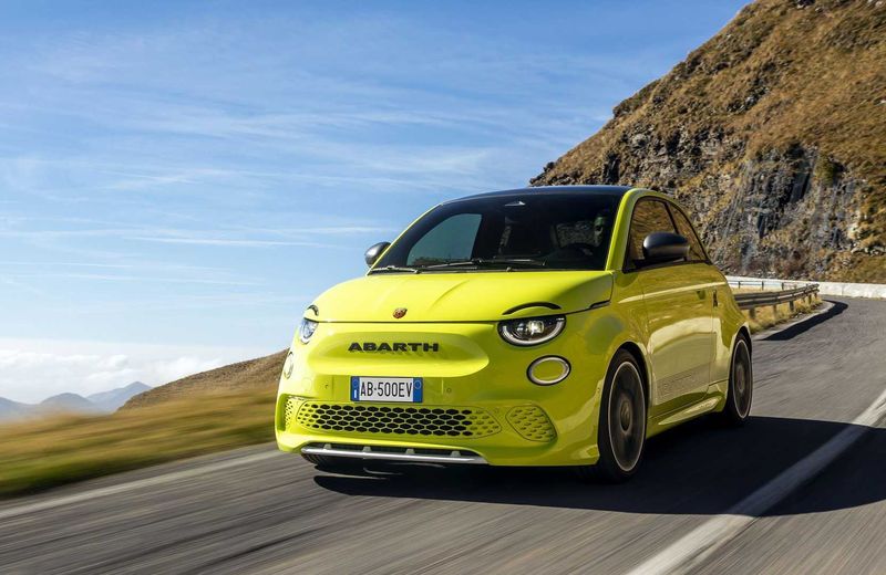 Abarth 500e 2023