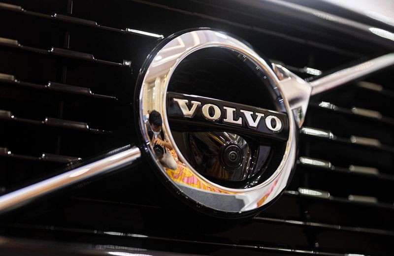 volvo logo