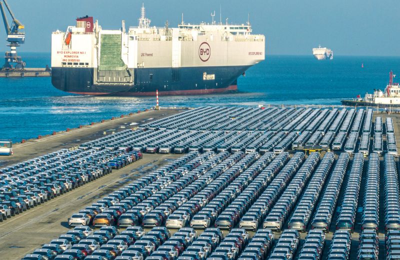 chińskie samochody europa statek byd explorer