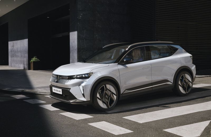 Renault Scenic E-Tech electric 2024