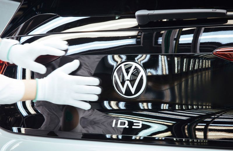 volkswagen logo
