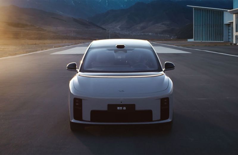 li auto i8