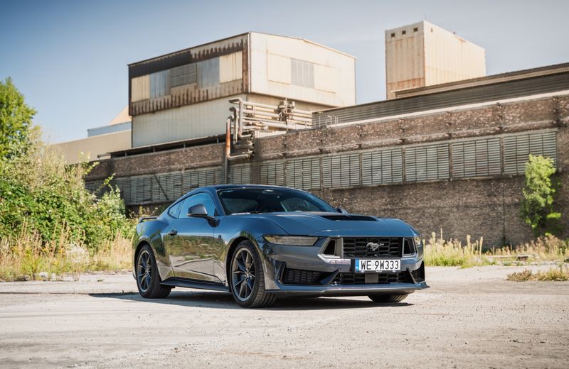 Ford Mustang Dark Horse