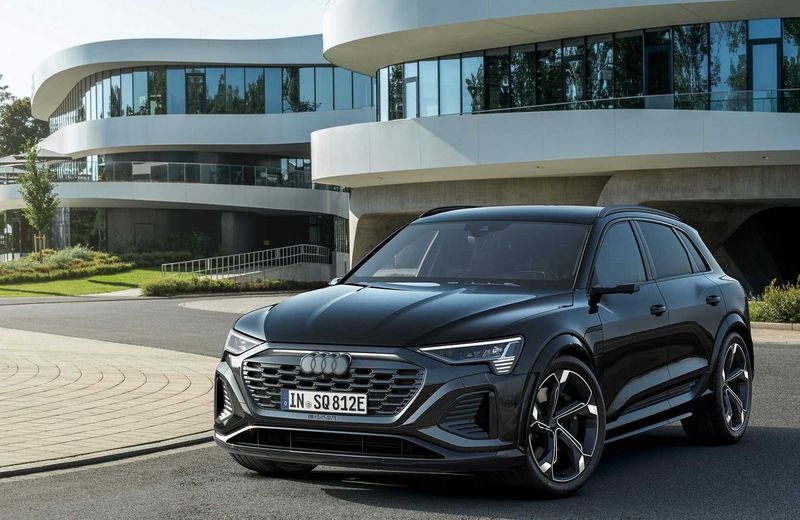 Audi Q8 e-tron 2023