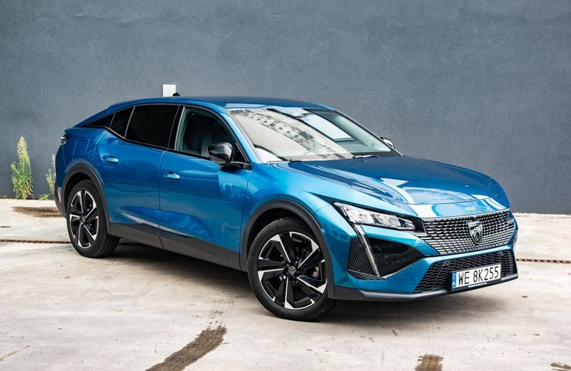 Peugeot 408 2023