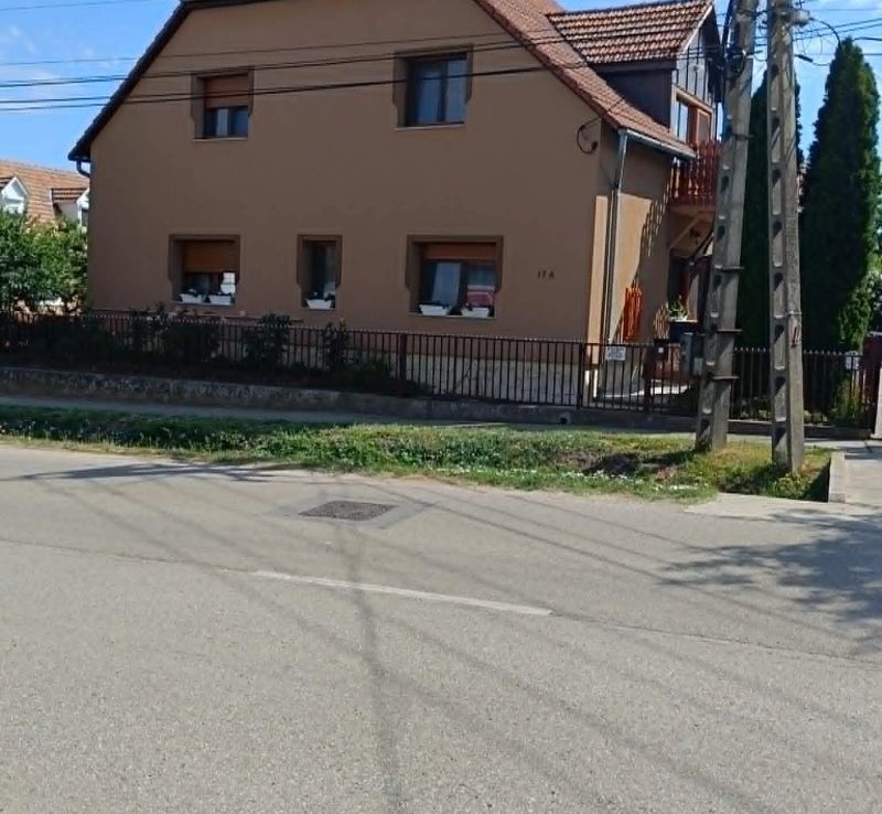 Sziszi Apartman Balatonszárszó - foto 1