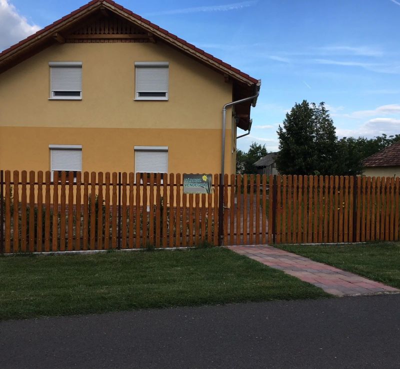 Nárcisz Vendégház Mórahalom - foto 1