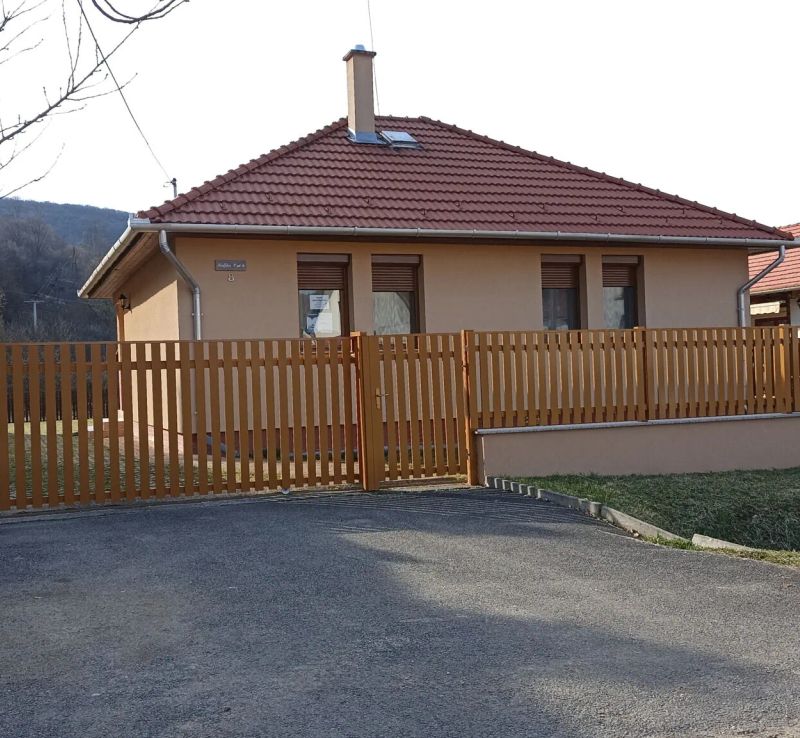Dapsy Apartmanház Jósvafő - foto 1