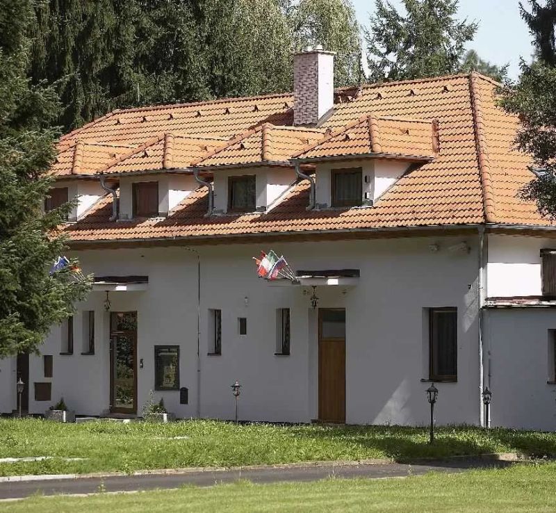 Pension Konopiště Benešov - foto 1