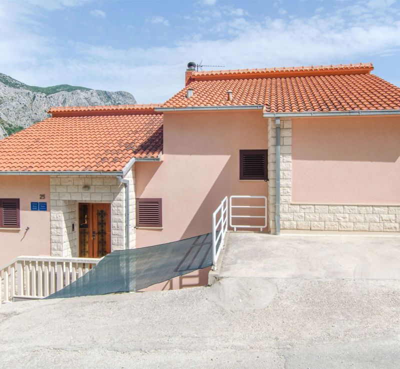 Apartments Zecic Omis - foto 1