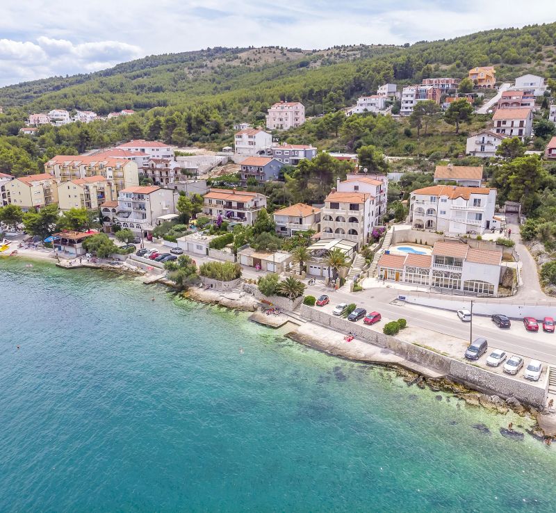 Apartments Krusica Arbanija - foto 1