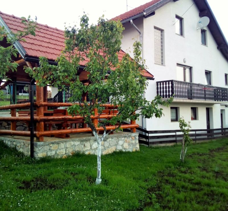 Apartmani Dale Plitvička Jezera - foto 1