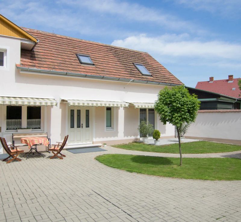 Farkas Apartman Sárvár - foto 1
